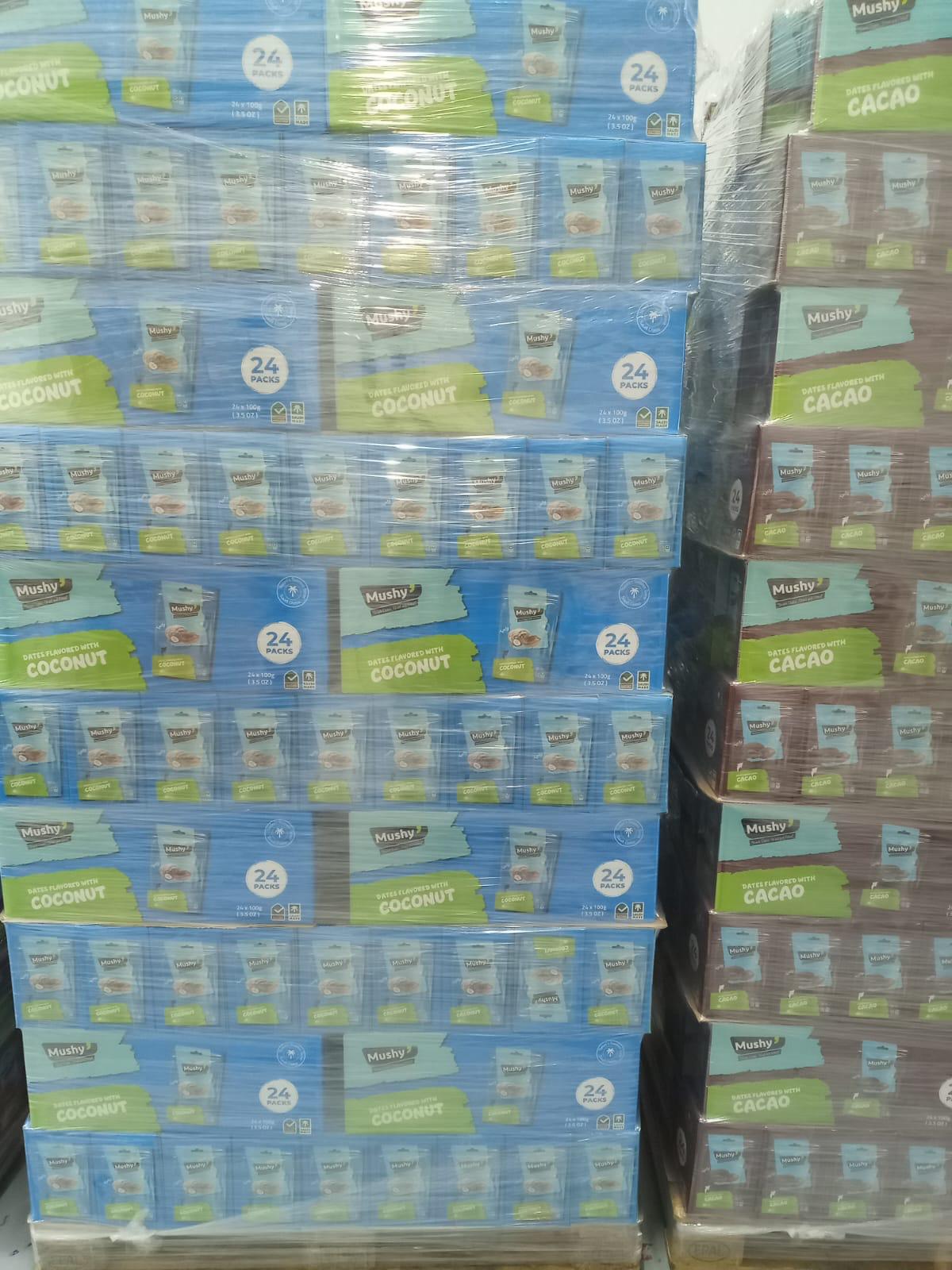 Palés de dátiles con coco y cacao